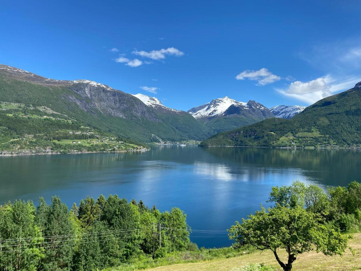 Olden Fjord Apartments Exterior foto