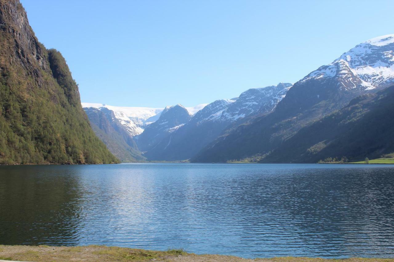 Olden Fjord Apartments Exterior foto